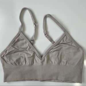 Lululemon V Neck Sports Bra